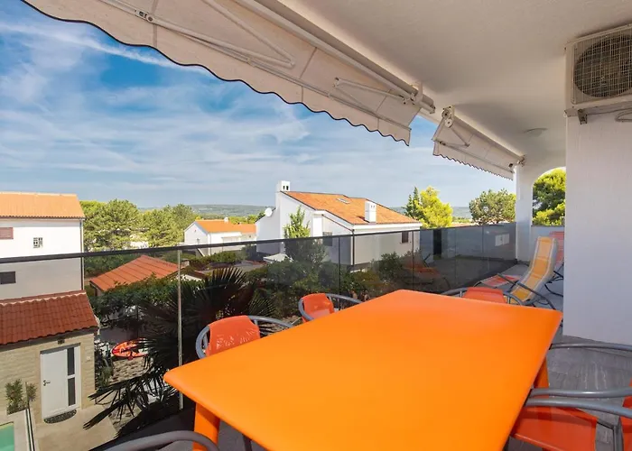 Family Friendly With A Swimming Pool Punat, Krk - 13153 普纳特