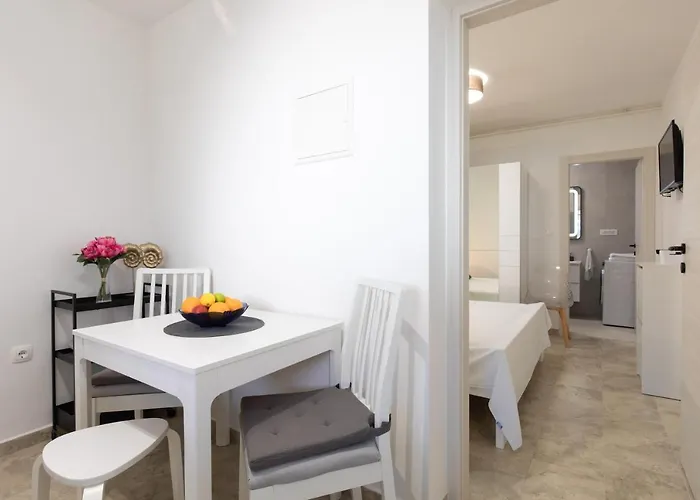 公寓 Family Friendly With A Swimming Pool Punat, Krk - 13153 普纳特