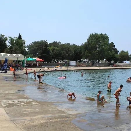 Apartment Family Friendly With A Swimming Pool Punat, Krk - 13153 *