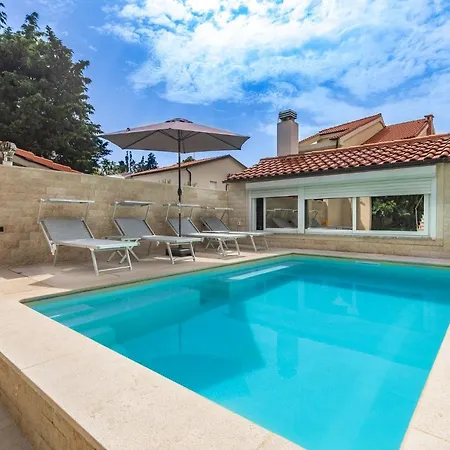 Apartment Family Friendly With A Swimming Pool Punat, Krk - 13153 *