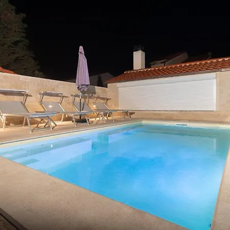 Apartment Family Friendly With A Swimming Pool Punat, Krk - 13153 *