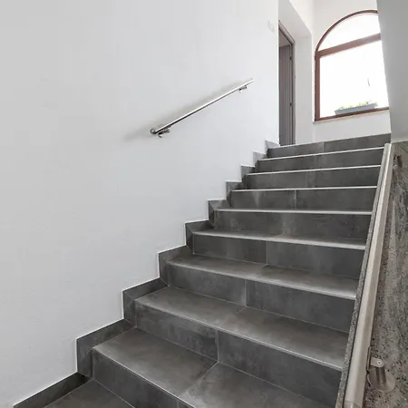 Family Friendly With A Swimming Pool Punat, Krk - 13153 公寓 *