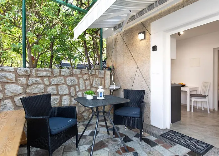 Family Friendly With A Swimming Pool Punat, Krk - 13153 פונאנט