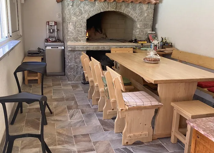 Family Friendly With A Swimming Pool Punat, Krk - 13153 דירה פונאנט